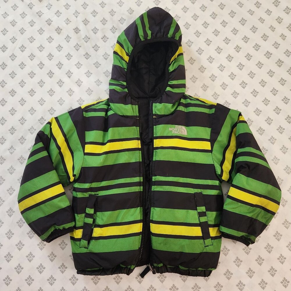 The North Face Reversible Jacket 550 for a Boy Size 5T - Picture 6 of 11